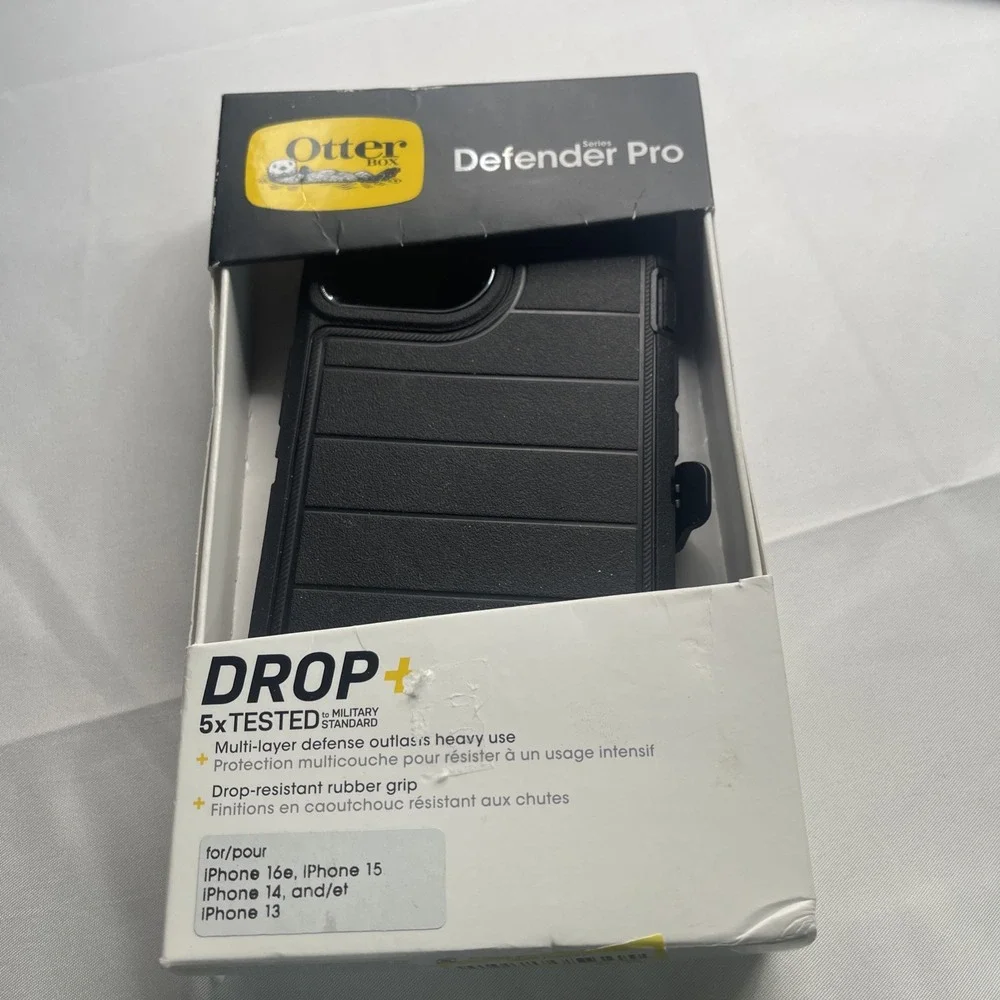 OtterBox iPhone 16e 15 14 13 Defender Series Pro Case for MagSafe - Black